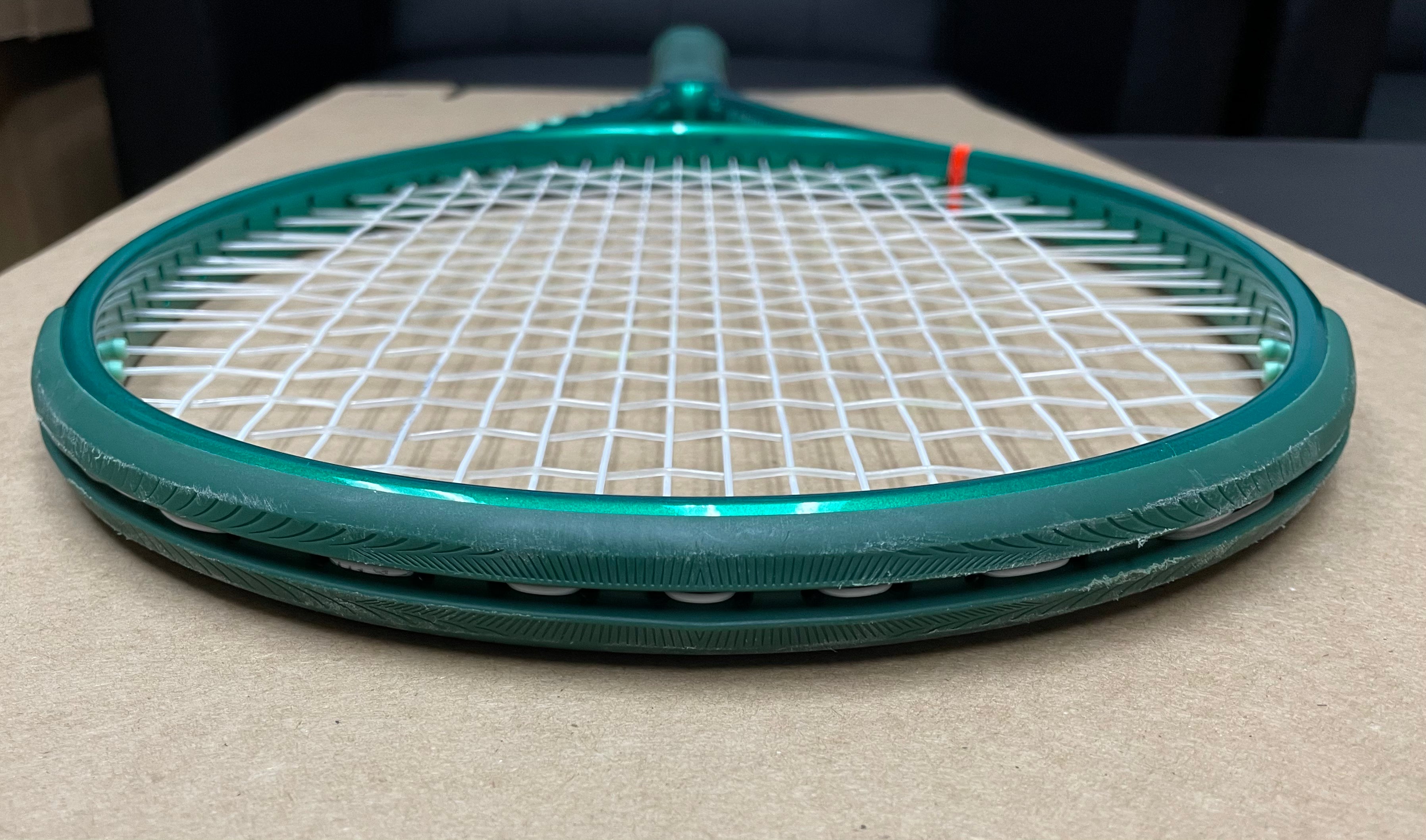 Used - Wilson Blade 104 16x19 v10 (4 3/8")