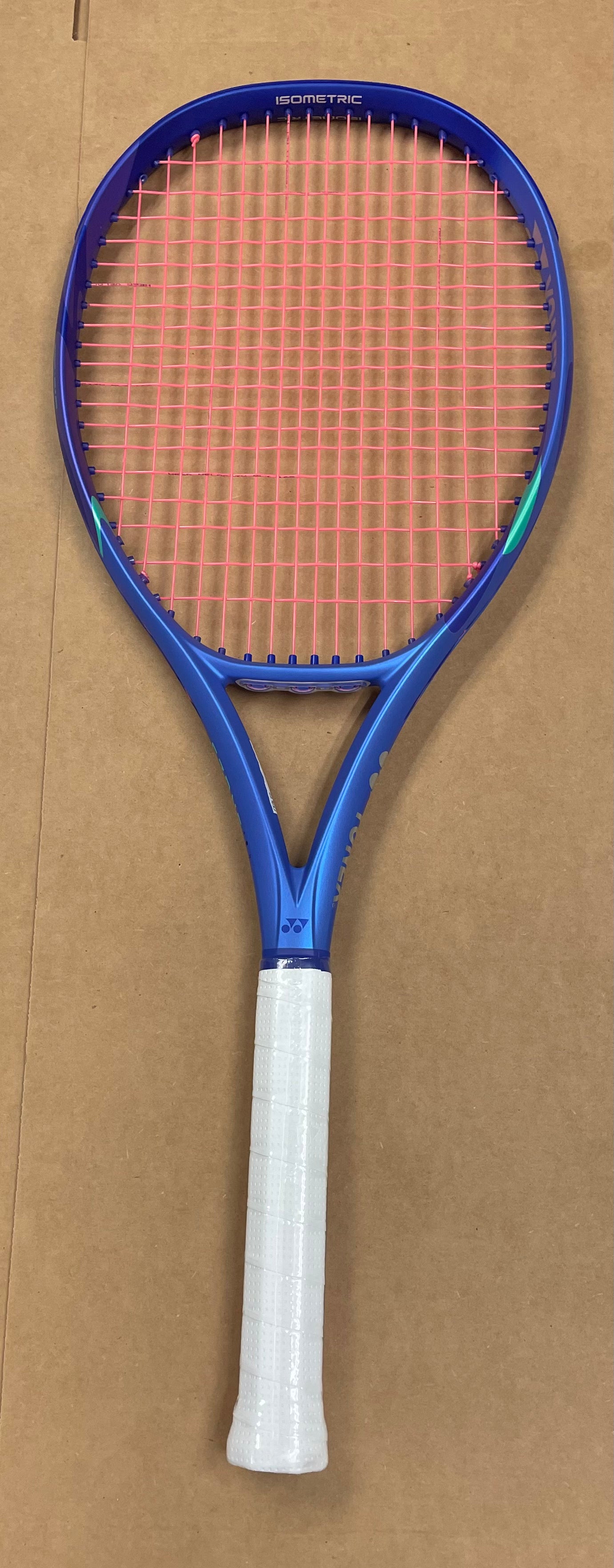 Used - Yonex Ezone 100+ v8 (4 1/4")